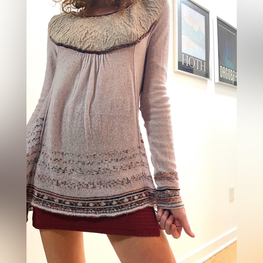 Free People Lightweight sweater • Size Small